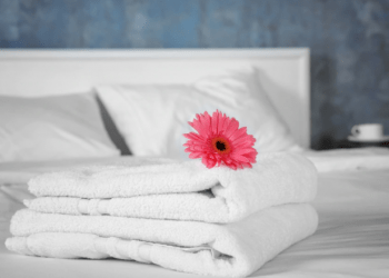 KUJDES! Kur lani çarçafët mos bëni këto 5 gabime