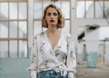 Procudentja Rexha nuk e sheh aspak problematik titrimin e serialit “Rrushe”