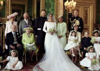 A e dini se familja mbretërore e ka rregull që të mos japë autografe?