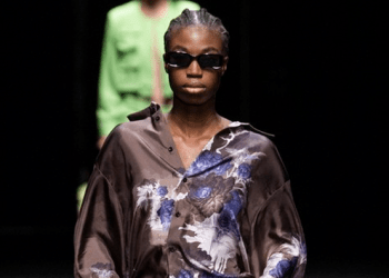 Pizhamet e mëndafshit, trendi më “in” i vitit 2023