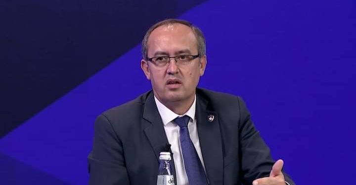 Hoti publikon një video të Kurtit për Amerikën me muzikën për Enver Hoxhën