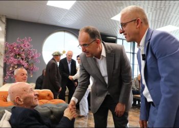 Begaj viziton shtëpinë e të moshuarve në Suharekë: Shembull i solidaritetit njerëzor