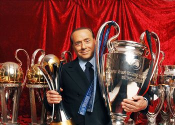 Kush ishte Berluskoni, cila ishte fëmijëria dhe kariera e tij?!