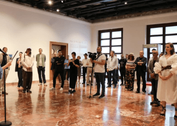 Artisti gjerman hap ekspozitë në Tiranë