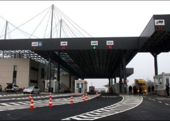 Familjari i të arrestuarit në Merdare: Policia më thanë po i marrim “veç që janë shqiptarë”