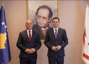 Abdixhiku priti në takim Hysenin: Së bashku ta mbajmë LDK-në një hap me kohën