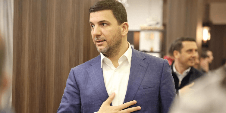 Heqja e licences, Krasniqi: Akt kundër parimeve themelore të demokracisë