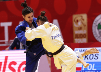Kampionia kosovare olimpike Nora Gjakova me medalje të argjendtë në Grand Slam