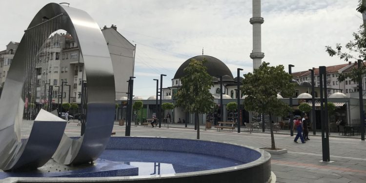 Djali rrahet e bëhet për spital nga babai e axha në Obiliq