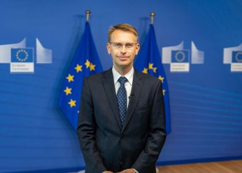 Zëdhënsi i BE-së: Kosova dhe Serbia të përmbahen nga veprimet që tensionojnë situatën