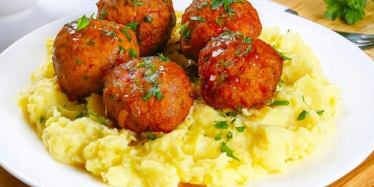 Qofte me patate dhe susam