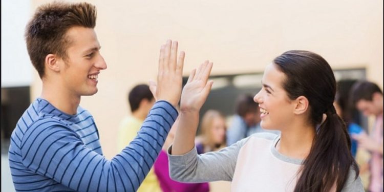 Si të krijojmë miqësi më lehtë?