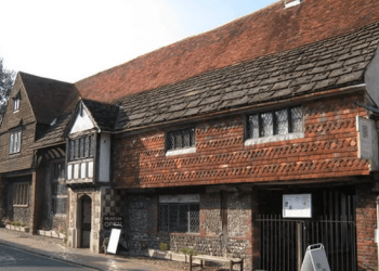 Del në ankand me shifër të “çmendur” shtëpia e mbretit Henry VIII