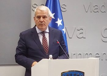 Sveçla: Kam urdhëruar që të ndalohet hyrja e maunave nga Serbia