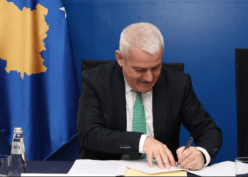 Sveçla: Arrestohet një nga organizatorët e sulmeve ndaj pjesëtarëve të KFOR-it