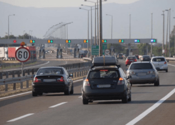 Mërgimtarët që kalojnë nëpër Serbi të kenë kujdes, janë vendosur rregulla në autostradë