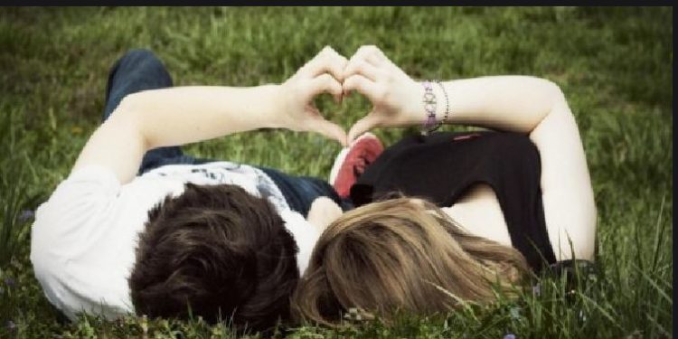 Disa zakone të përditshme që ndikojnë edhe në dashurinë tuaj