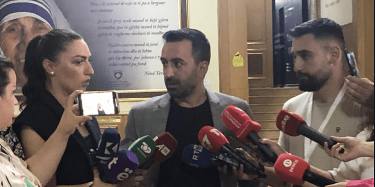 Basha për opozitën: Vuçiqi është në hall atje, këta këtu