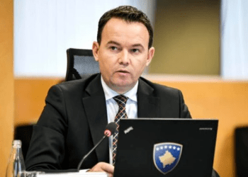 Ministri Peci: Fermerët mund të aplikojnë për programin 6 mujor të pagesave direkte