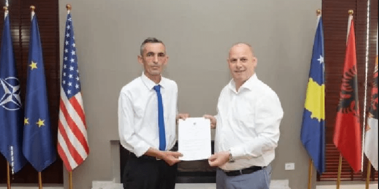 Komuna e Drenasit dhe ajo e Zveçanit nënshkruajnë Marrëveshje Bashkëpunimi