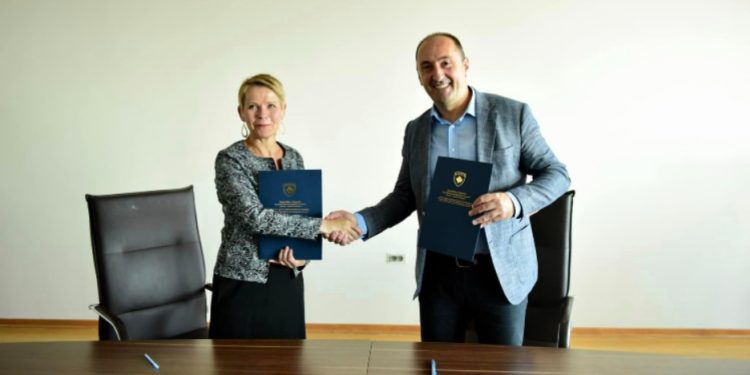 Aliu: Nënshkruam marrëveshje me UNDP Kosovo për bashkëpunim për veprime klimatike