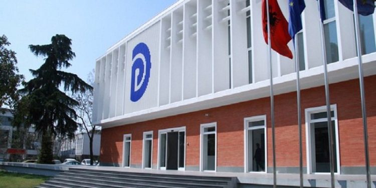 Zgjedhjet për kreun e PD, pjesëmarrje e ulët në Korçë