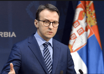 Petkoviq reagon pas lirimit të serbit të 4: Vazhdojmë luftën për të gjithë të arrestuarit pafajësisht!