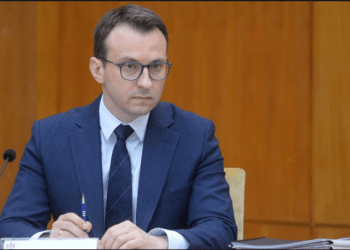 Petkoviq: Trajkoviq po e ndihmon Kurtin të arrijë qëllimin e tij