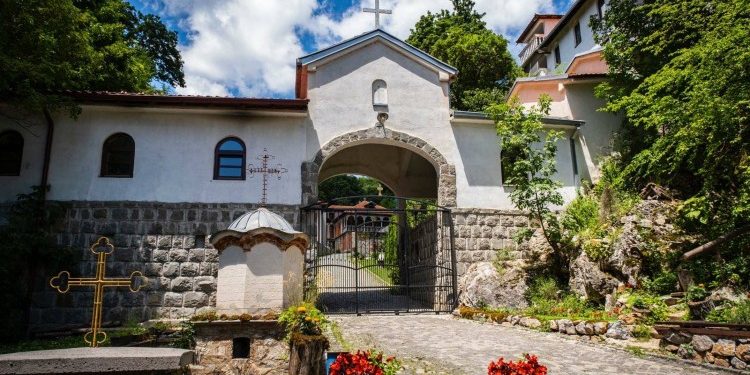 Restaurohen 3 asete të Kishës Ortodokse Serbe, Kurti: Rezultat i madh i trashëgimisë kulturore