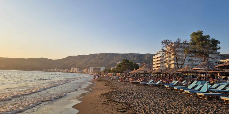 3 pushues rrezikuan mbytjen në plazhin e Shëngjinit!