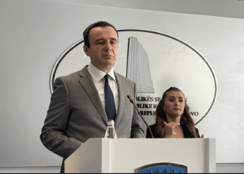 Kurti insiston në mbajtjen e mbledhjes së 2 qeverive, nuk konfirmon takim ndryshe me Ramën