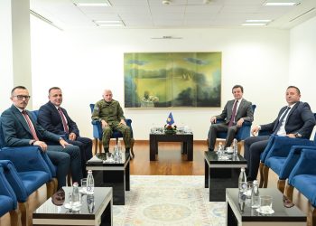 Albin Kurti: Armend Mehaj dha dorëheqje për shkakaqe familjare!