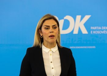 Deliu-Kurtit: Para se të jepte dorëheqje Mehaj është dashtë me shkarku Hajdarin