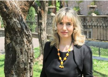 Poetja shqiptare merr çmimin “Zheng Nian Cup Literature Festival” në Kinë