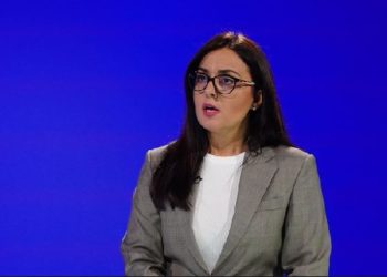 Lushtaku-Sadriu reagon pas vendimit të Mehajt: Jo vetëm dorëheqje, përgjegjësi