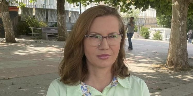 Pantina: Kurti ka shumë këshilltarë por nuk i dëgjon këshillat e tyre!