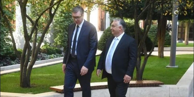 Vuçiq e Orban takohen, flasin për Kosovën