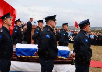 Mes dhimbjeve dhe lotëve iu dha lamtumira policit Afrim Bunjaku