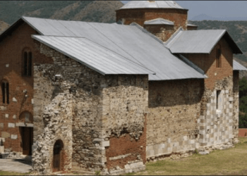 Dioqeza Rashkë-Prizren për situaten në veri: Incident i rëndë që mund të ketë pasoja të mëdha