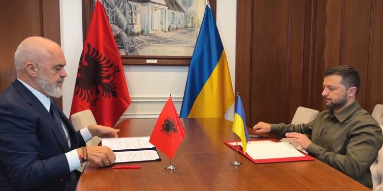 Rama dhe Zelenski nënshkruajnë deklaratë për mbështetjen e pakushtëzuar të Ukrainës