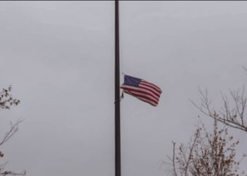 Ulet në gjysmështizë flamuri amerikan, nderohet rreshteri Afrim Bunjaku