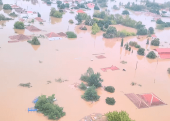 Situatë dramatike në Greqi, zona në Metamorfosi nën ujë(VIDEO)