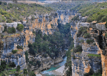 Bllokohet një grup turistësh të huaj në kanionin e Langaricës në Përmet