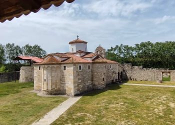 Manastiri i Shën Kozmait thesar i rrallë, destinacion kryesori turizmit kulturor në Fier