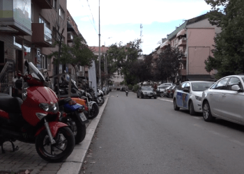 Pavarësisht insistimit të banorëve, Rama e ka vendosur që rruga Regjep Luci të bëhet shesh