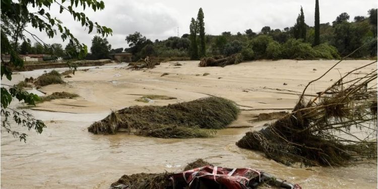 Situatë kaotike 2 të vdekur nga vërshimet në Spanjë