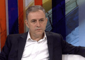 Llogari diletante, Ponosh: Vuçiq vendosi ushtrinë në kufi, NATO vendos trupa shtesë në Kosovë