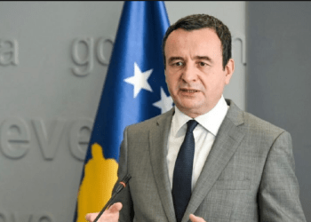 Kurti “lavdërohet”: Për më shumë se 2 vite arrestuam 300 zyrtar shtetëror