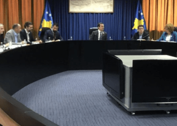 Takoi kryetarët, Kurti : Asnjë komunë nuk do të diskriminohet, projektet fitohen me merita