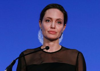Angelina akuzon për korrupsion gjyqtarin për kujdestarinë e fëmijëve me Brad